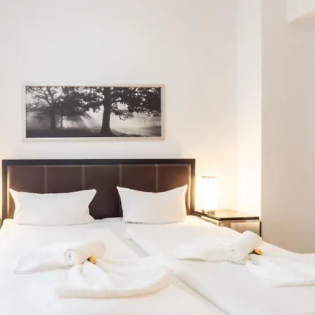 Charlot Mit 2 Schlafzimmern & Bio-kamin Appartement